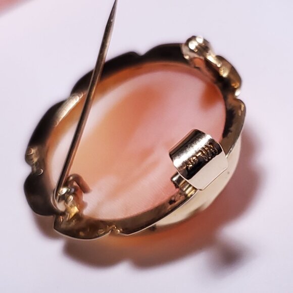 Estate Oval Carved Cameo Italian 14Kt YG Bezel w/Etched Frame Milor Pin/Pd#23281 - Picture 6 of 8